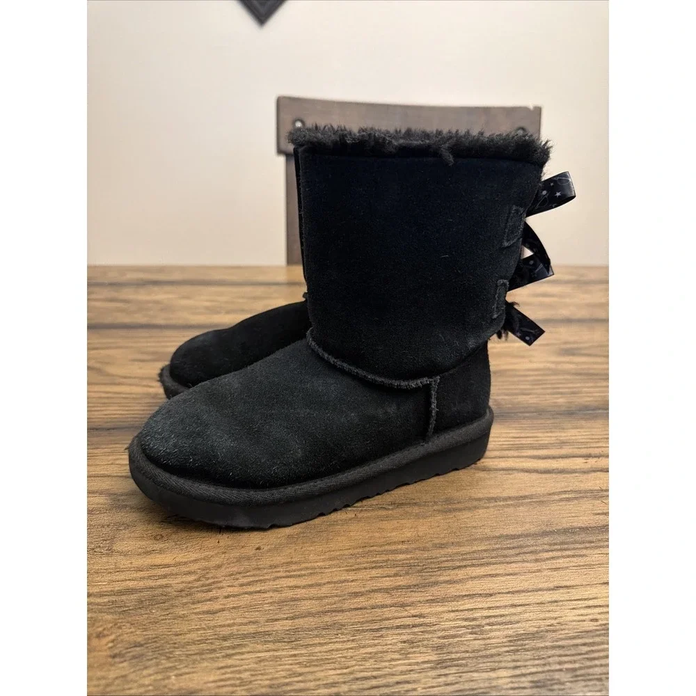 UGG Kids Bailey Bow II Galaxy Black Suede Boots Star and Planet Bow 13C ..G5
